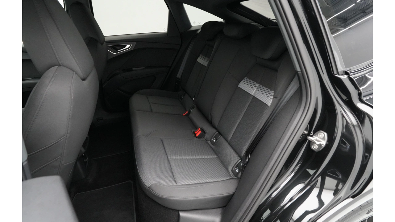 Audi Q4 Sportback e-tron Q4 Sportback 45 e-tron 286 1AT Advanced edition