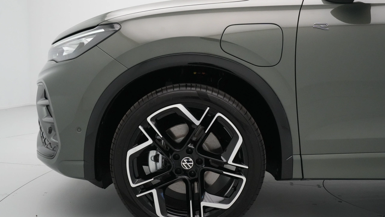 Volkswagen Tiguan 1.5 eHybrid 204 6DSG R-Line Edition