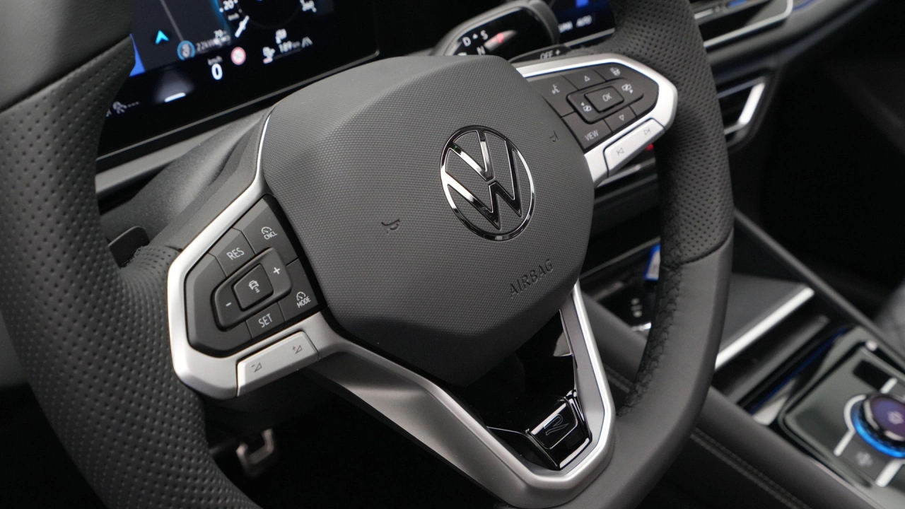 Volkswagen Tiguan 1.5 eHybrid 204 6DSG R-Line Edition