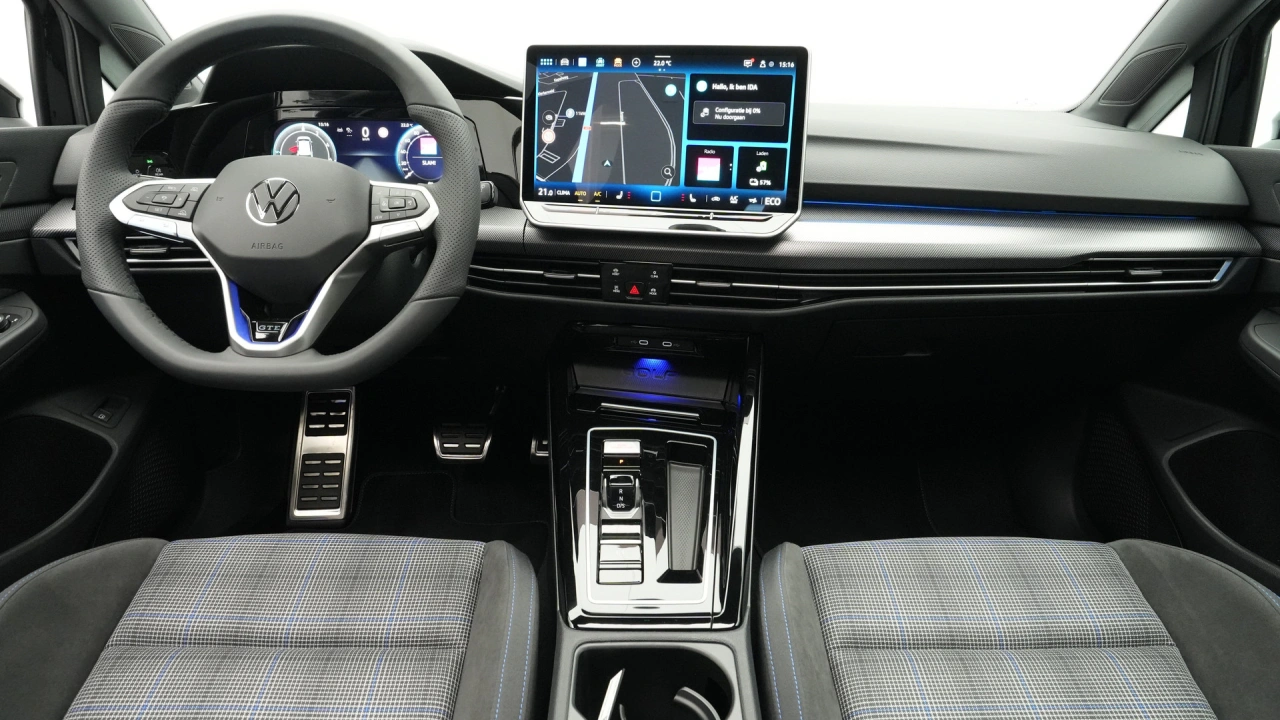 Volkswagen Golf 1.5 eHybrid 272 6DSG GTE