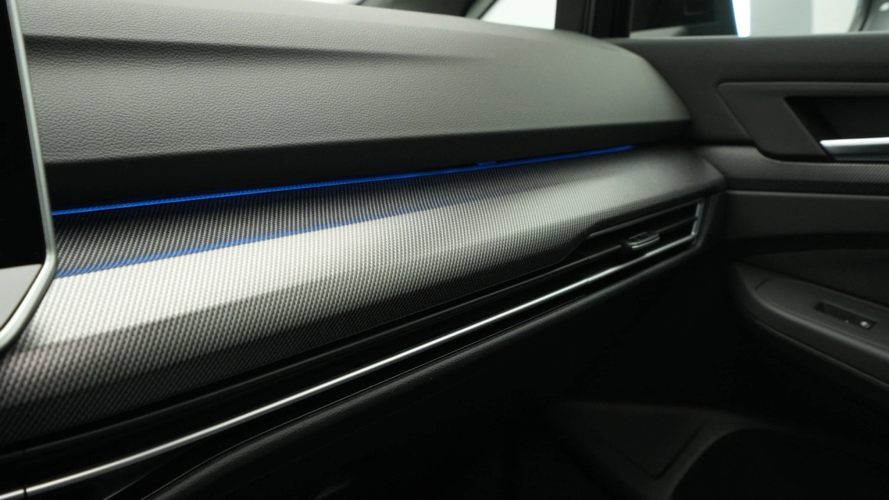 Volkswagen Golf 1.5 eHybrid 272 6DSG GTE