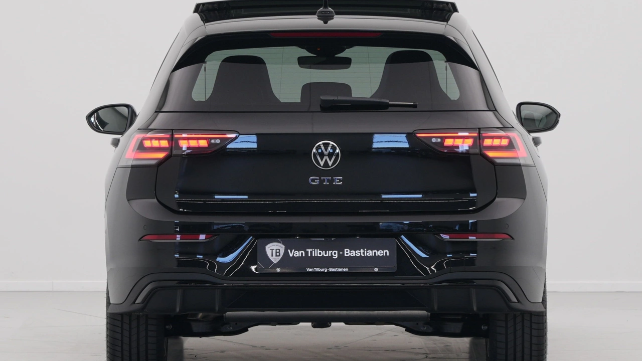 Volkswagen Golf 1.5 eHybrid 272 6DSG GTE