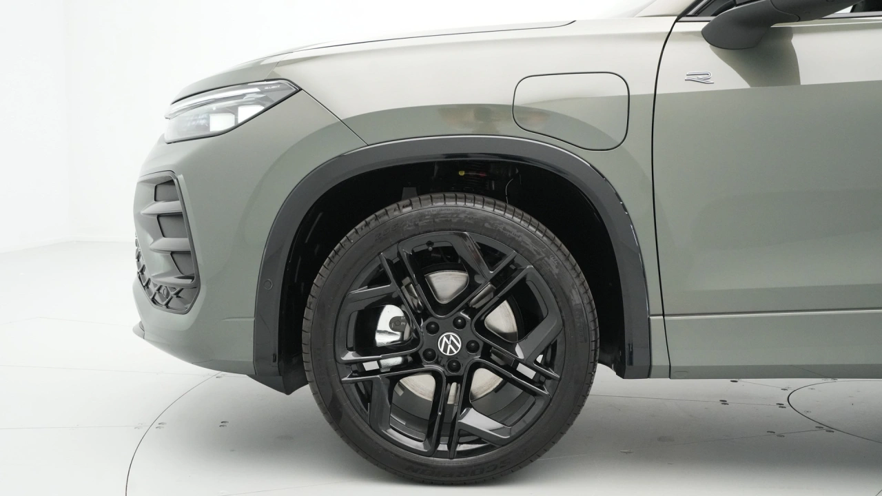 Volkswagen Tayron 1.5 eHybrid 272 6DSG R-Line Edition
