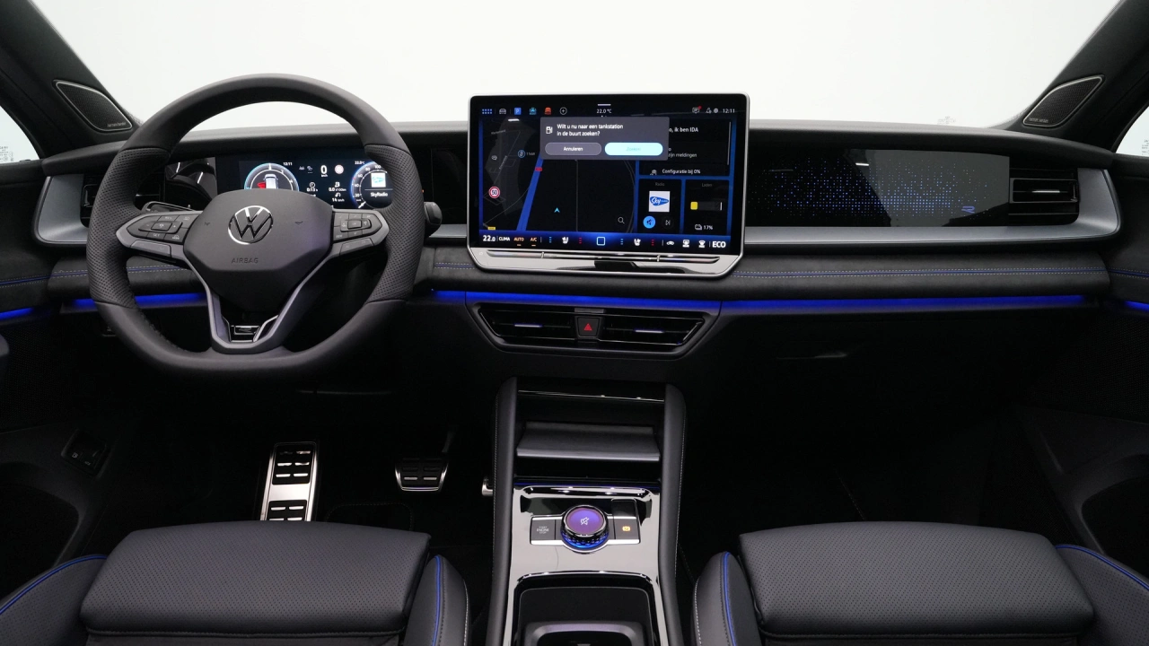 Volkswagen Tayron 1.5 eHybrid 272 6DSG R-Line Edition