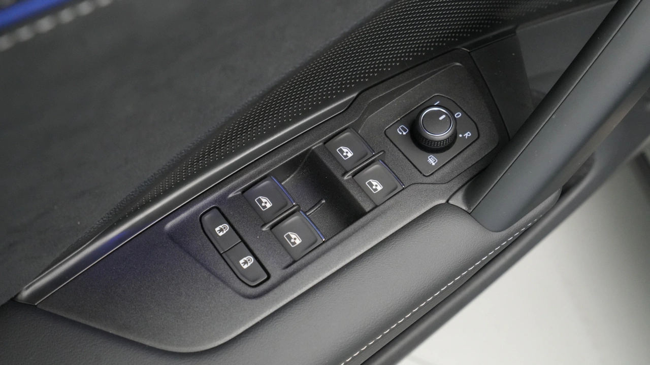 Volkswagen Tayron 1.5 eHybrid 272 6DSG R-Line Edition