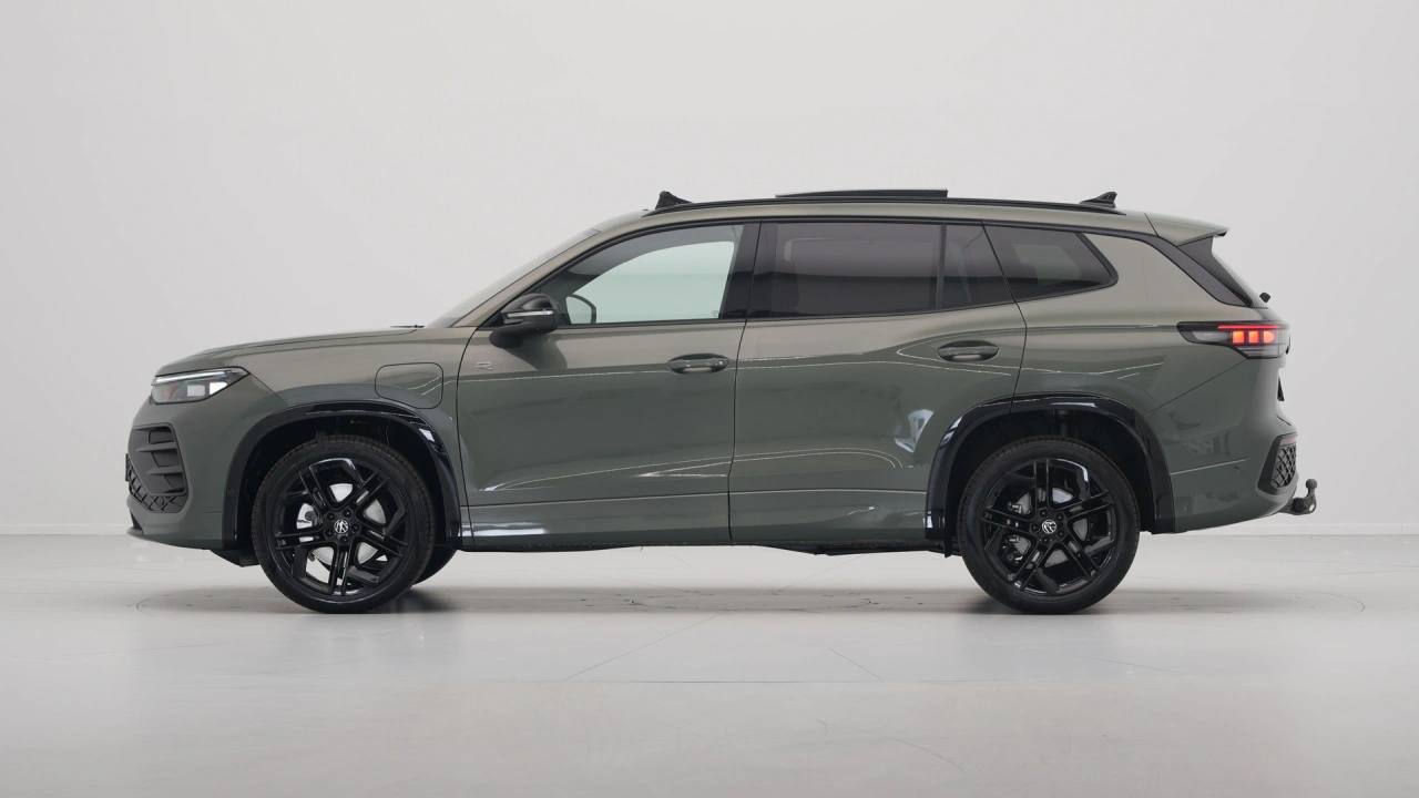 Volkswagen Tayron 1.5 eHybrid 272 6DSG R-Line Edition