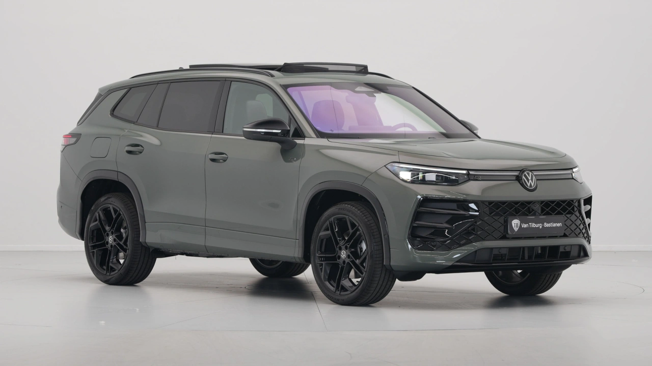 Volkswagen Tayron 1.5 eHybrid 272 6DSG R-Line Edition