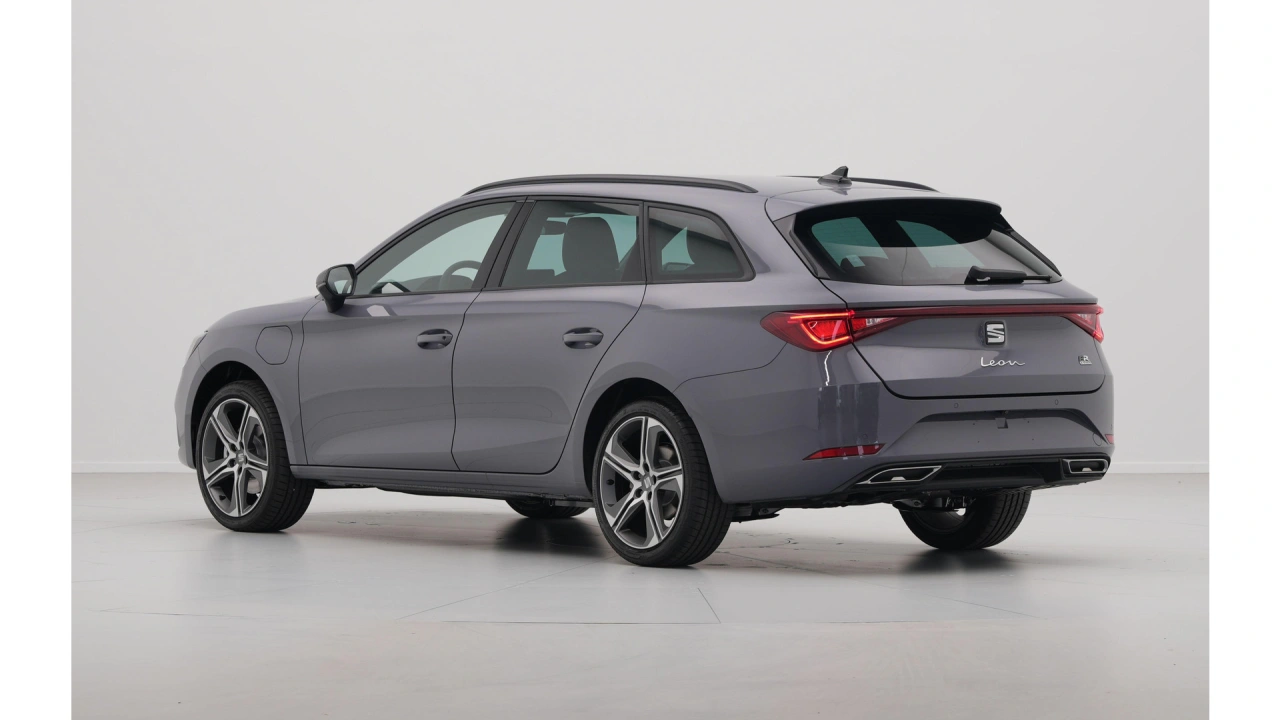 SEAT Leon Sportstourer 1.5 TSI eHybrid 204 6DSG FR Business