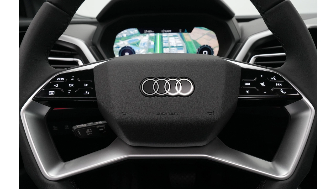 Audi Q4 e-tron Q4 45 e-tron quattro 286 1AT Advanced edition