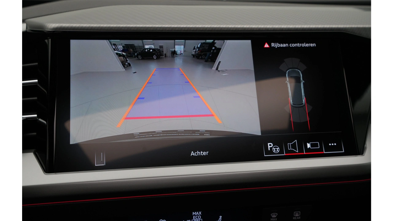 Audi Q4 e-tron Q4 45 e-tron quattro 286 1AT Advanced edition