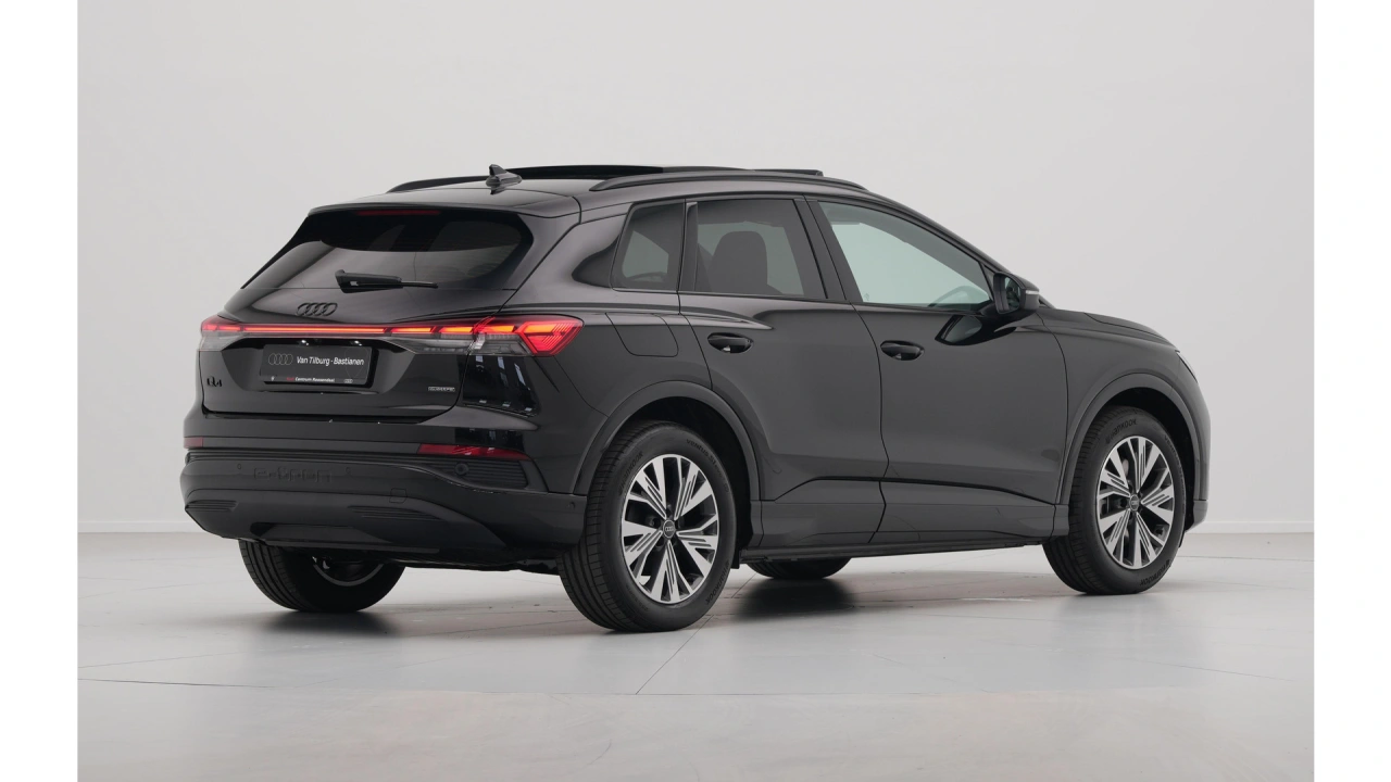 Audi Q4 e-tron Q4 45 e-tron quattro 286 1AT Advanced edition