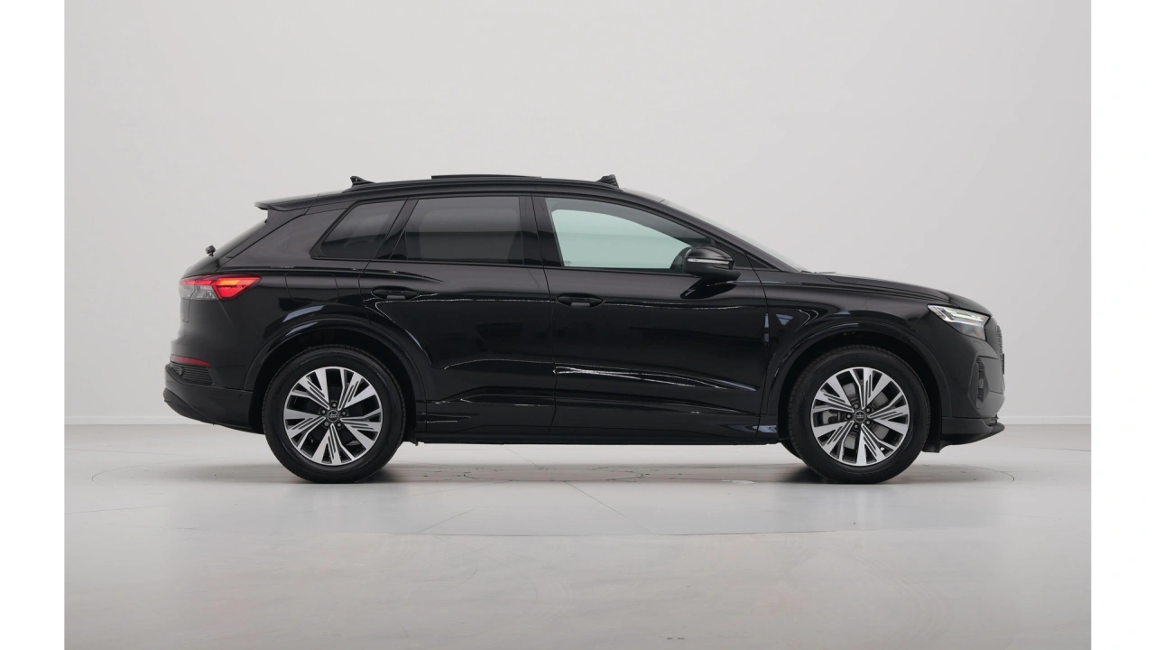 Audi Q4 e-tron Q4 45 e-tron quattro 286 1AT Advanced edition