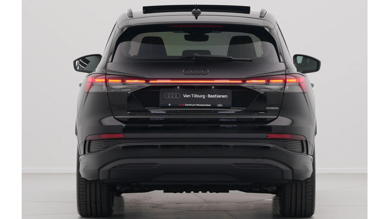 Audi Q4 e-tron Q4 45 e-tron quattro 286 1AT Advanced edition