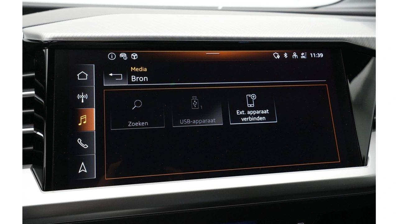 Audi Q4 e-tron Q4 45 e-tron quattro 286 1AT Advanced edition