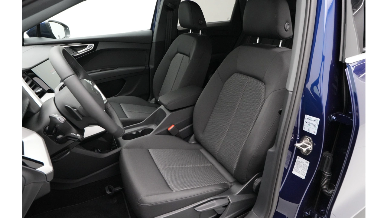 Audi Q4 e-tron Q4 45 e-tron quattro 286 1AT Edition
