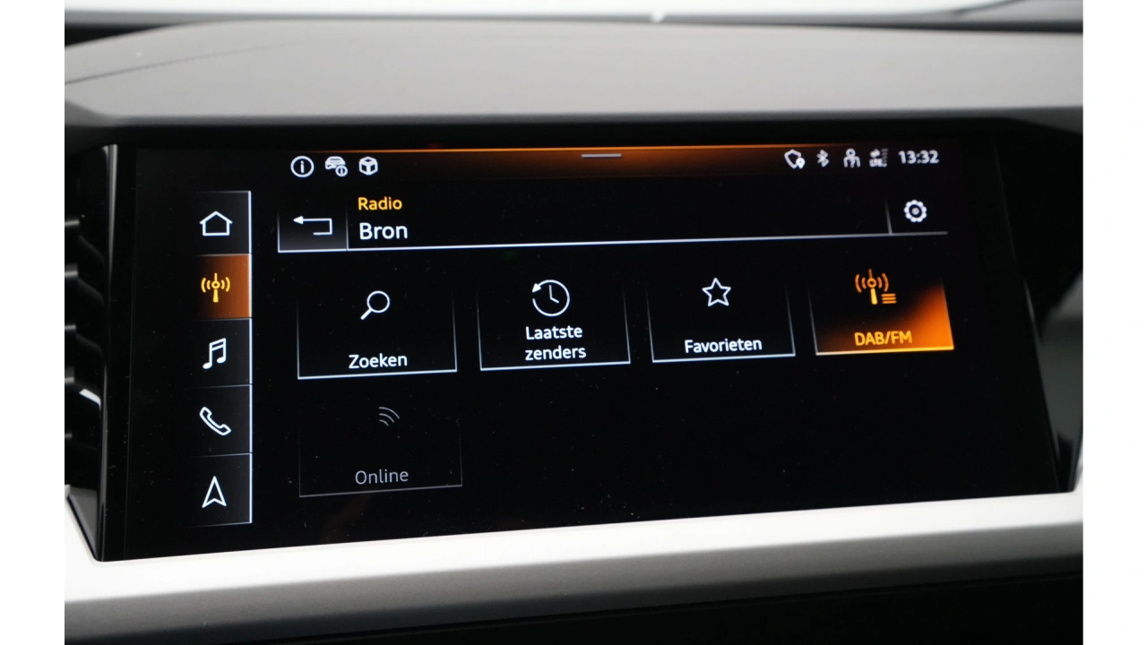 Audi Q4 e-tron Q4 45 e-tron quattro 286 1AT Edition