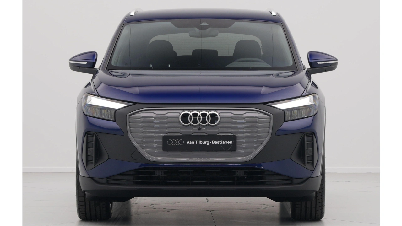 Audi Q4 e-tron Q4 45 e-tron quattro 286 1AT Edition