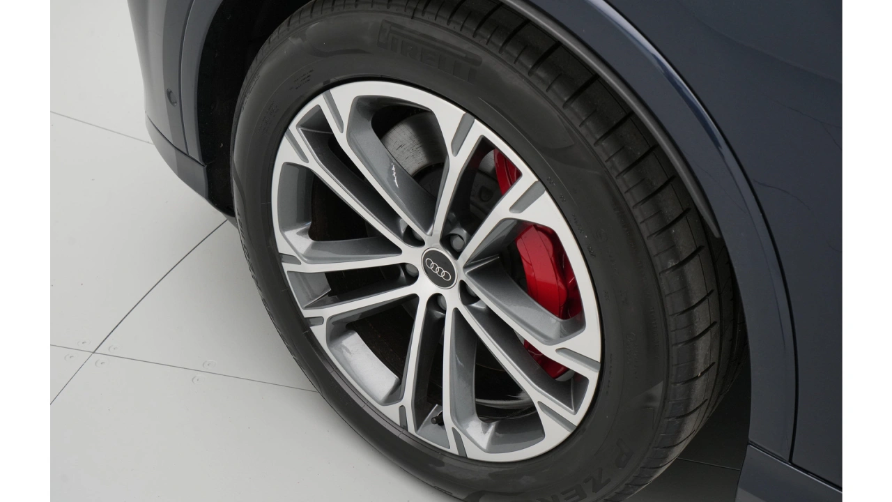 Audi Q7 55 TFSI e quattro 394 Tiptronic Pro Line S