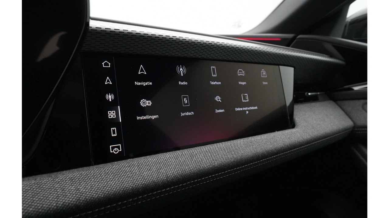 Audi A6 Avant e-tron 367 1AT S edition