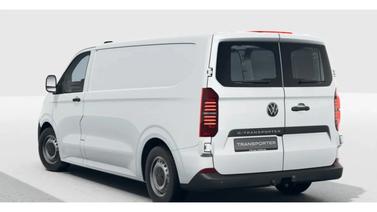 VW Bedrijfswagens E-Transporter L2H1 64kWh 136pk RWD 3.2T