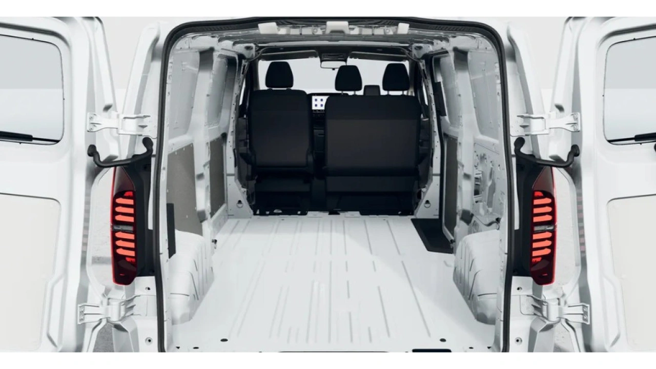 VW Bedrijfswagens E-Transporter L2H1 64kWh 136pk RWD 3.2T