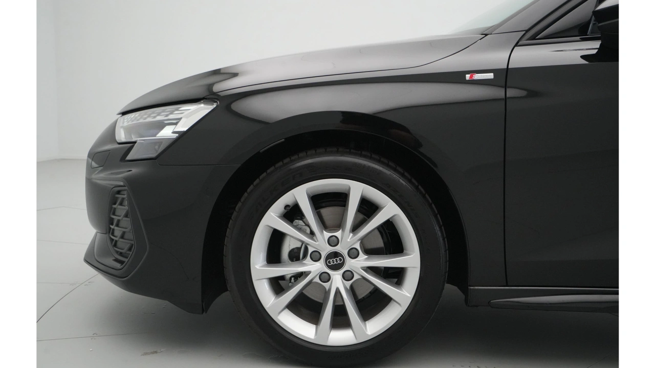 Audi A3 Limousine 30 TFSI 116 S tronic S edition