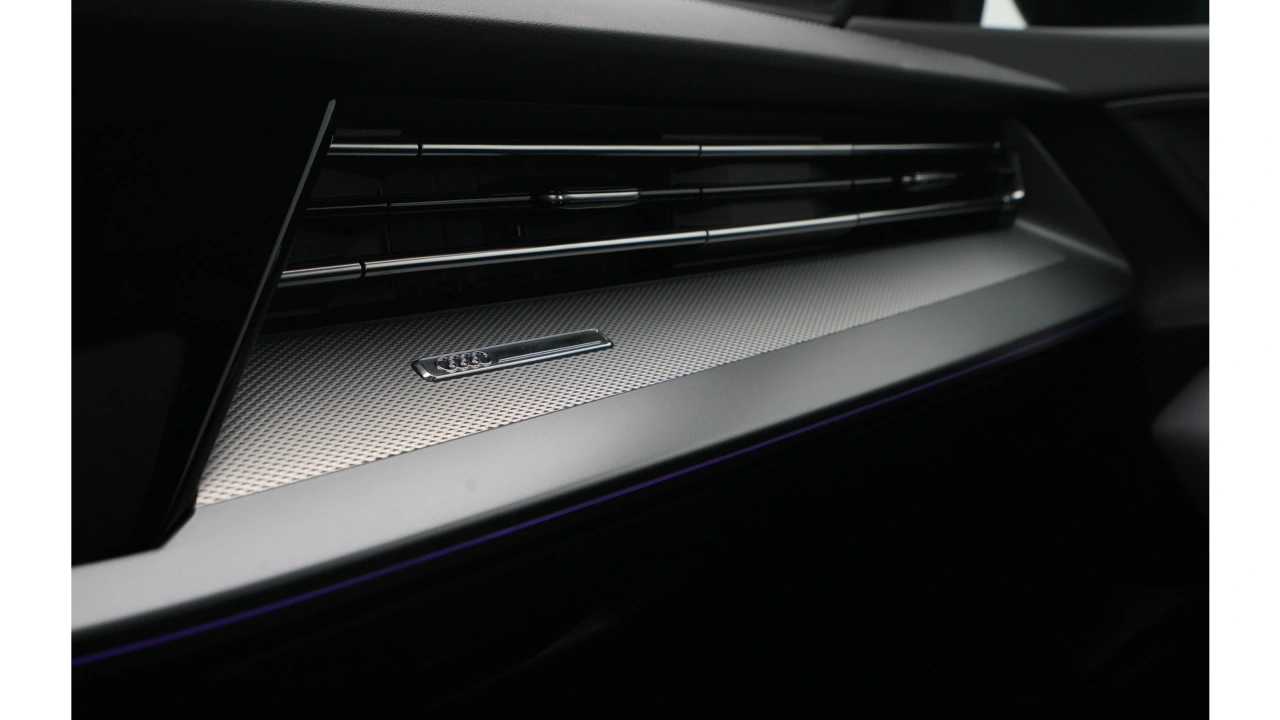 Audi A3 Limousine 30 TFSI 116 S tronic S edition