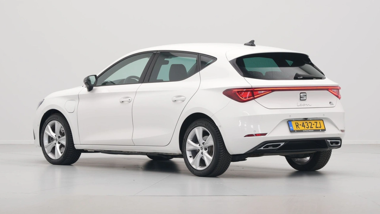 SEAT Leon 1.4 TSI eHybrid PHEV FR Business Intense