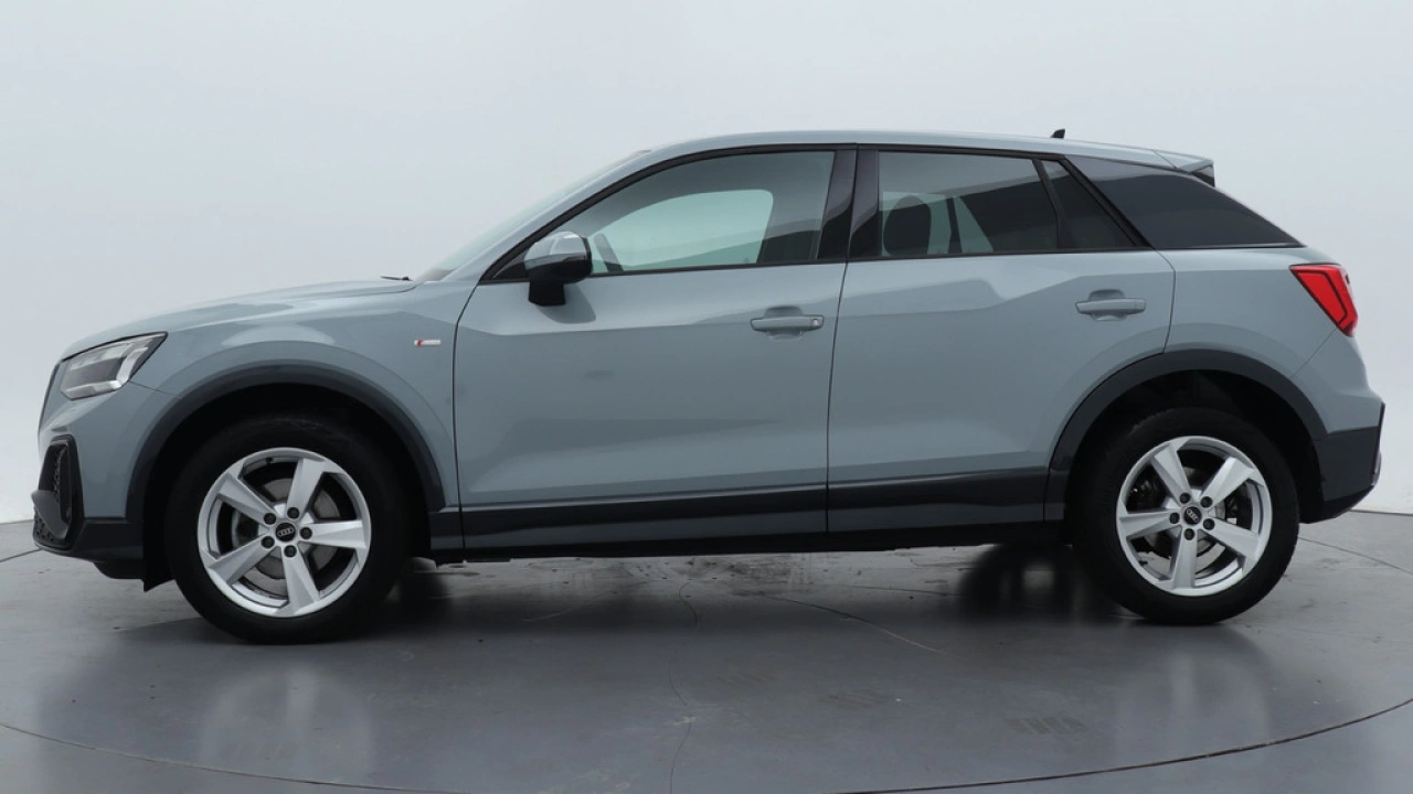 Audi Q2 35 TFSI S Edition | Navigatie | Carplay | PDC| Adaptive cruise |