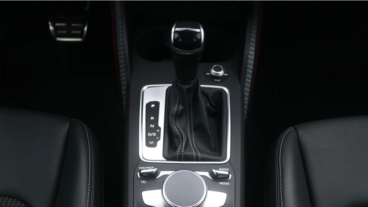 Audi Q2 35 TFSI S Edition | Navigatie | Carplay | PDC| Adaptive cruise |