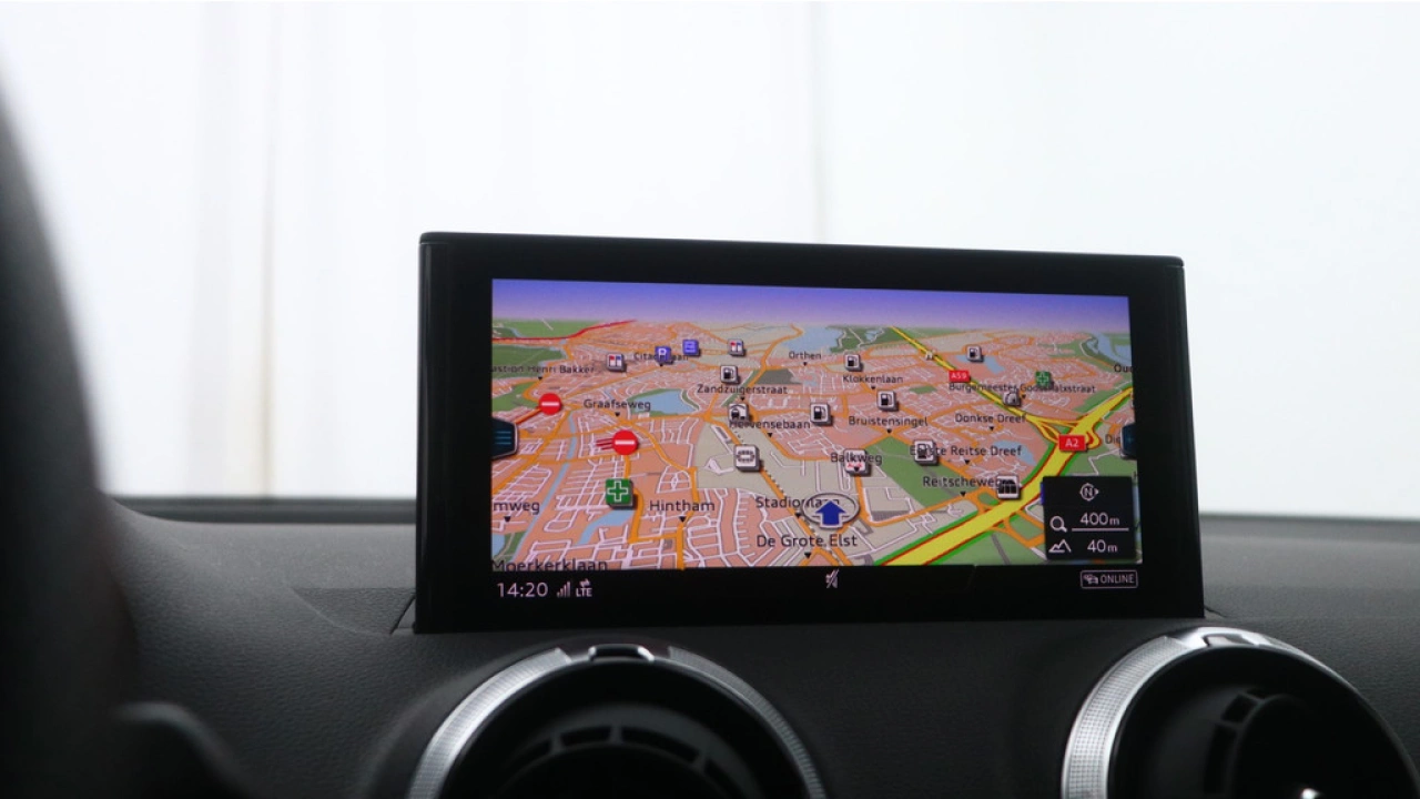 Audi Q2 35 TFSI S Edition | Navigatie | Carplay | PDC| Adaptive cruise |