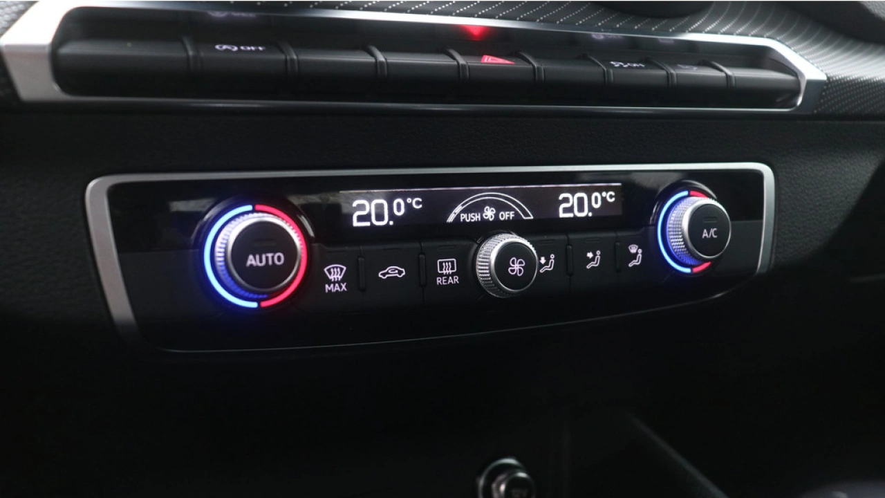 Audi Q2 35 TFSI S Edition | Navigatie | Carplay | PDC| Adaptive cruise |