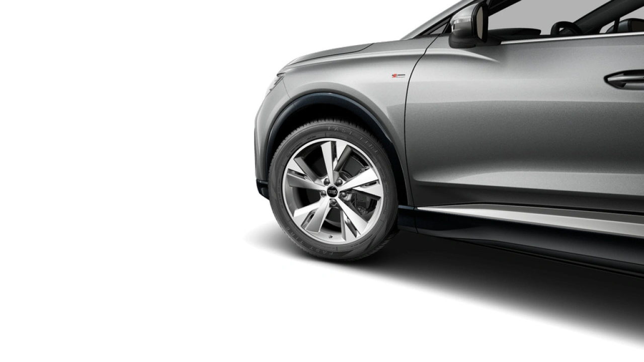 Audi Q4 e-tron Q4 40 e-tron 204 1AT Edition