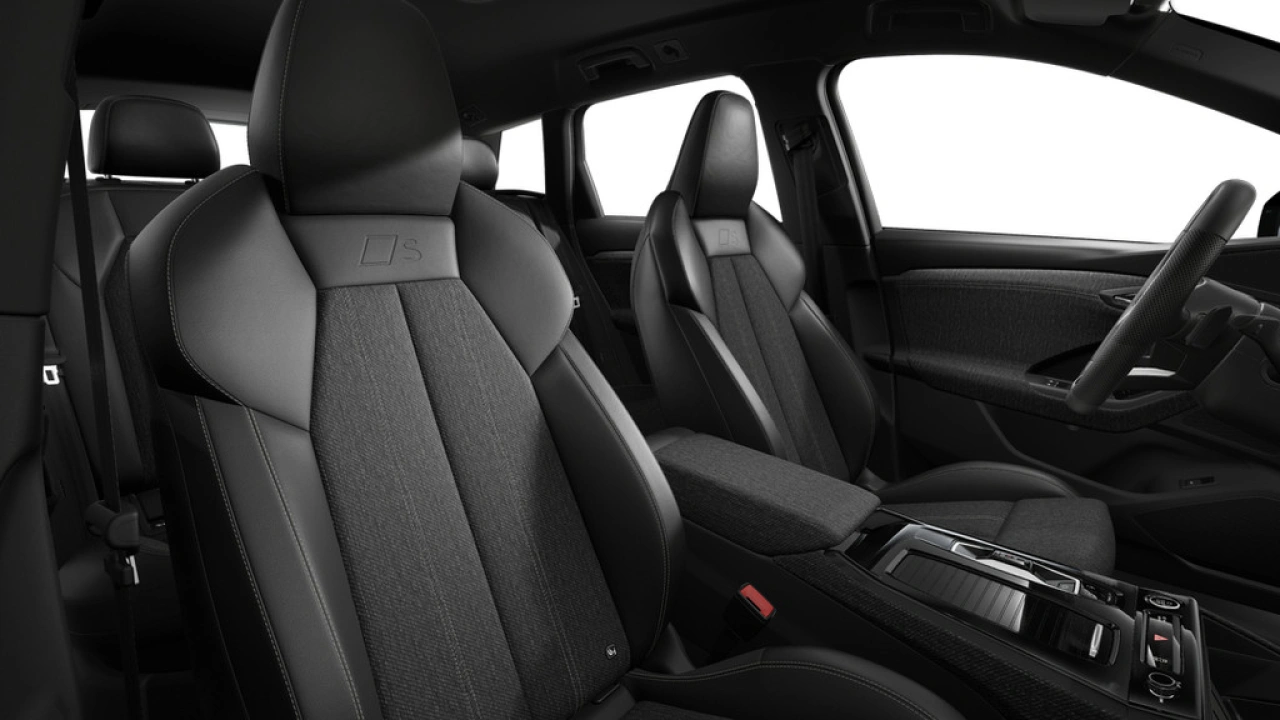 Audi Q6 e-tron performance 306 1AT Launch Edition