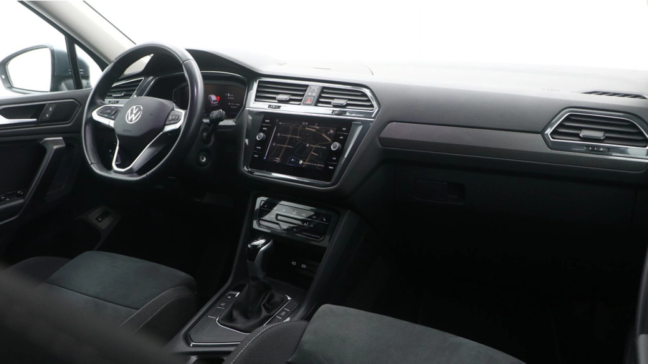 Volkswagen Tiguan Allspace 1.5 TSI 150pk DSG Life Business 7p. Trekhaak