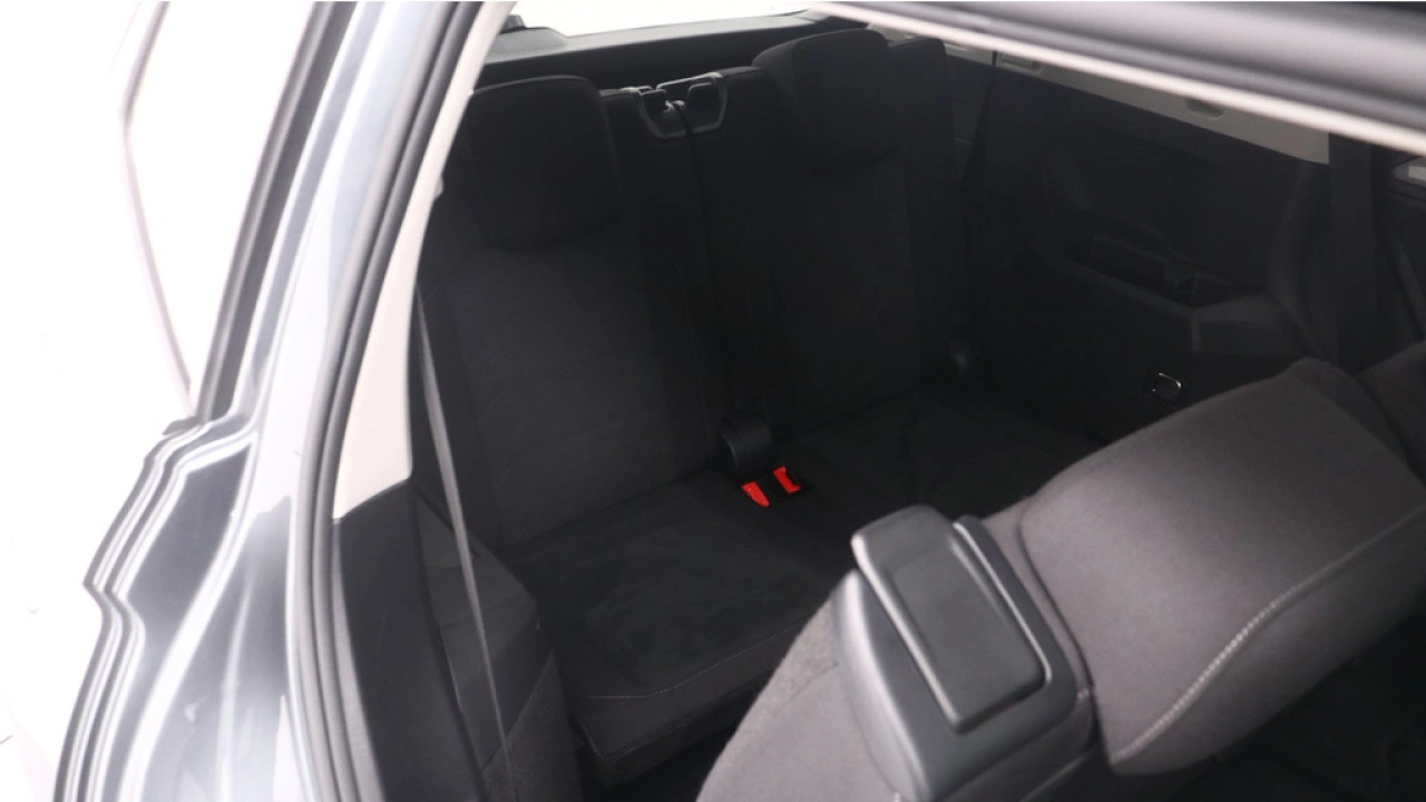 Volkswagen Tiguan Allspace 1.5 TSI 150pk DSG Life Business 7p. Trekhaak