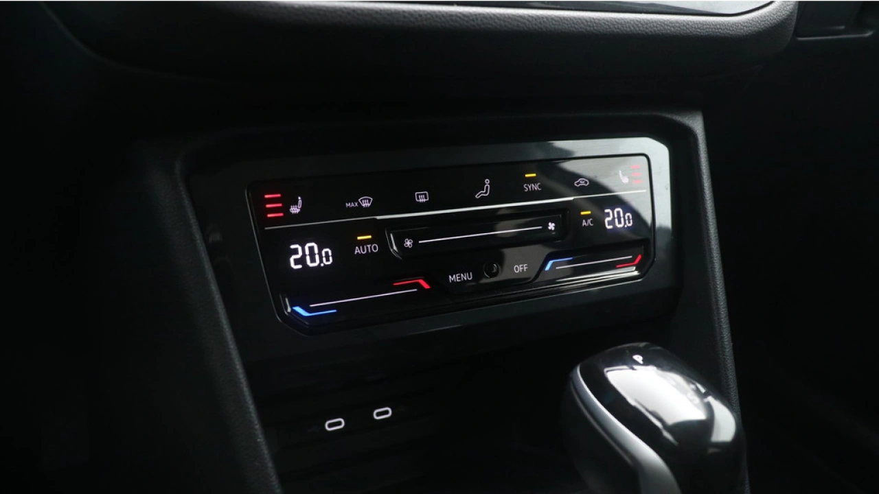 Volkswagen Tiguan Allspace 1.5 TSI 150pk DSG Life Business 7p. Trekhaak