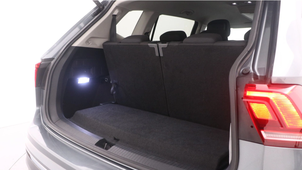 Volkswagen Tiguan Allspace 1.5 TSI 150pk DSG Life Business 7p. Trekhaak