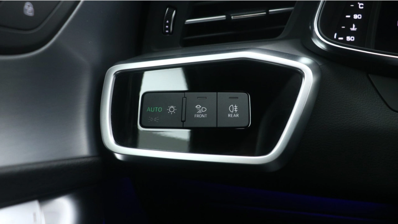 Audi A6 Avant 40 TFSI S edition Competition | Camera | Zwart optiek | Carplay |