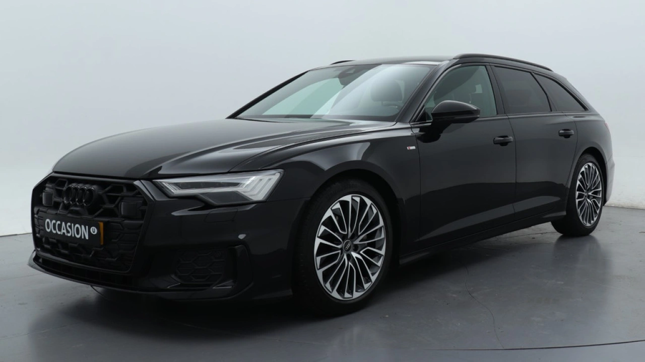 Audi A6 Avant 40 TFSI S edition Competition | Camera | Zwart optiek | Carplay |