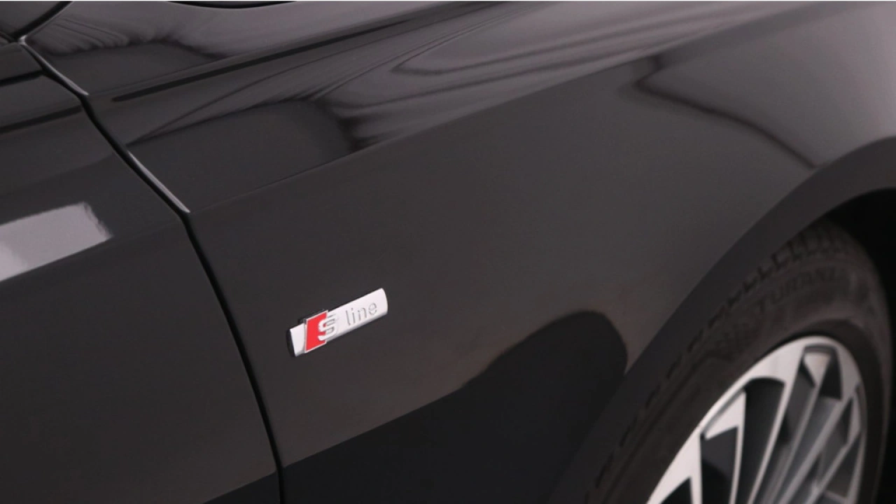 Audi A6 Avant 40 TFSI S edition Competition | Camera | Zwart optiek | Carplay |