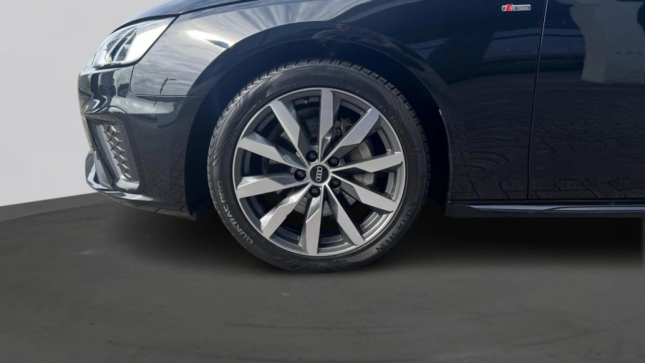 Audi A4 Avant 40 TFSI 204pk S edition | Optiekpakket zwart | Ambiente Lichtpakket | Full LED |