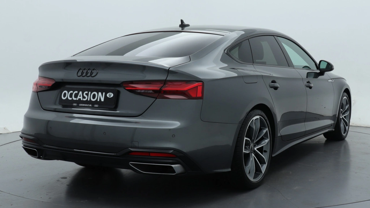 Audi A5 Sportback 35 TFSI S Edition Competition / Matrix LED / Stoelverwarming