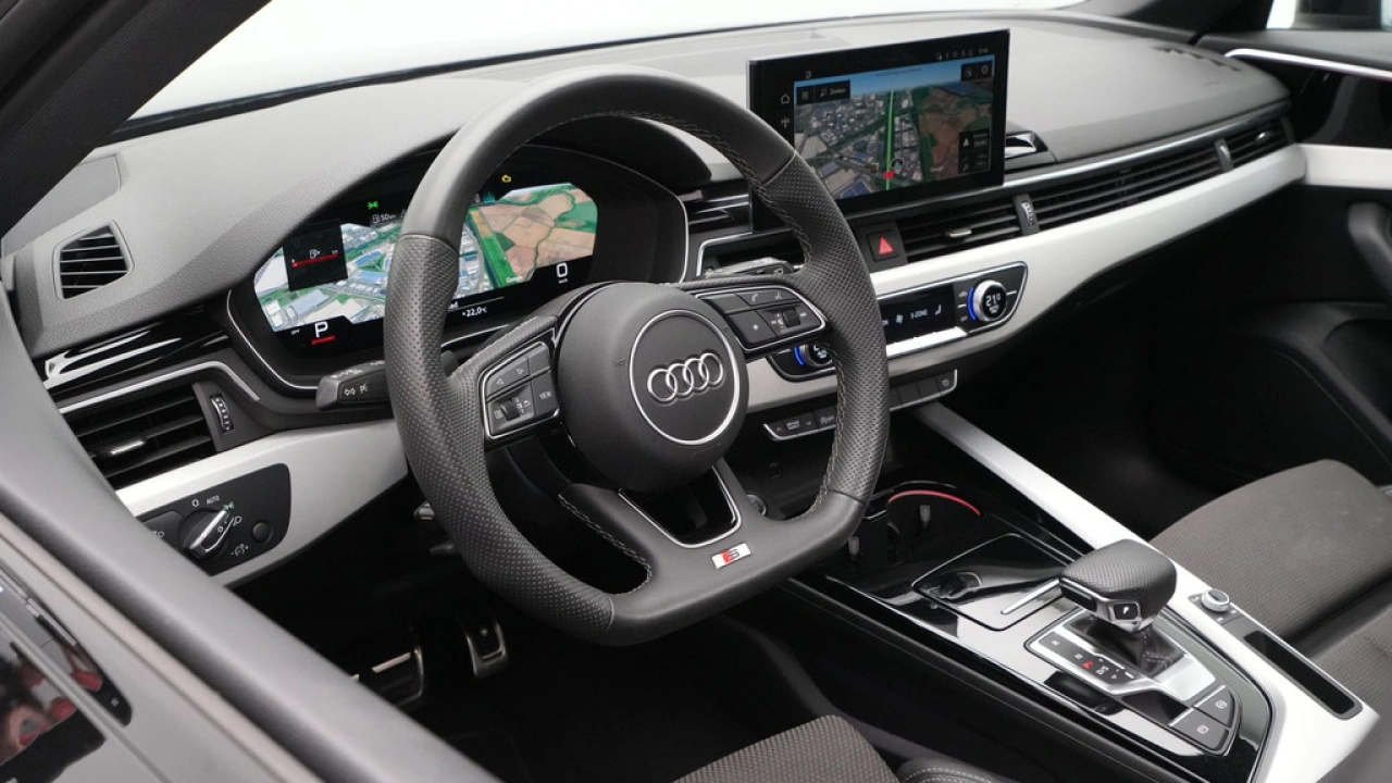 Audi A4 Avant 35 TFSI 150pk S-Tronic S-Line edition Competition