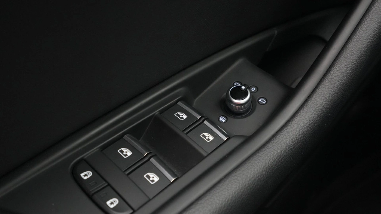 Audi A4 Avant 35 TFSI 150pk S-Tronic S-Line edition Competition
