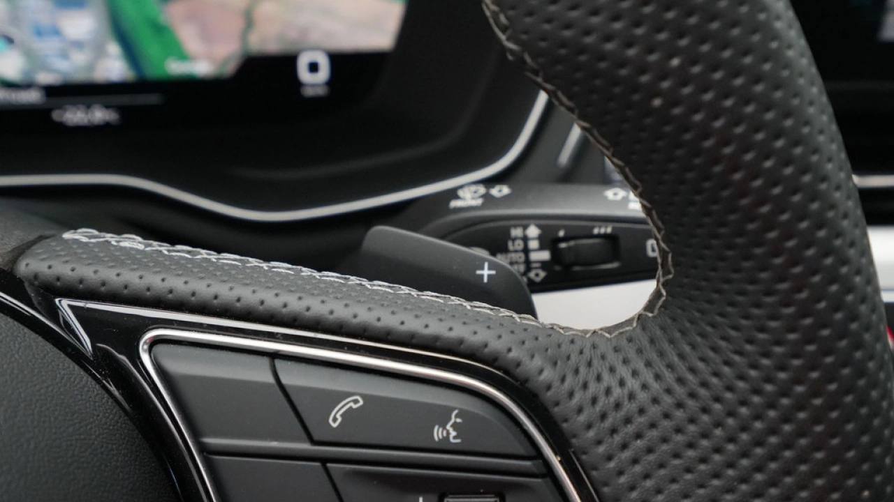 Audi A4 Avant 35 TFSI 150pk S-Tronic S-Line edition Competition