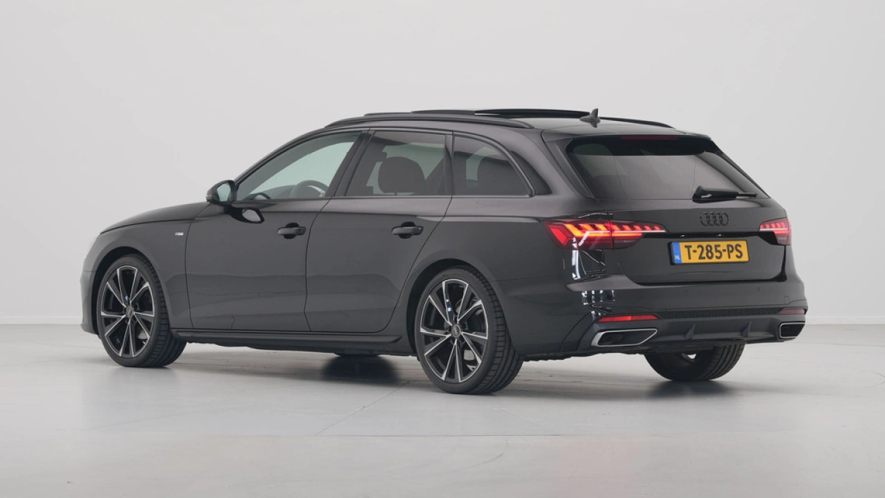 Audi A4 Avant 35 TFSI 150pk S-Tronic S-Line edition Competition