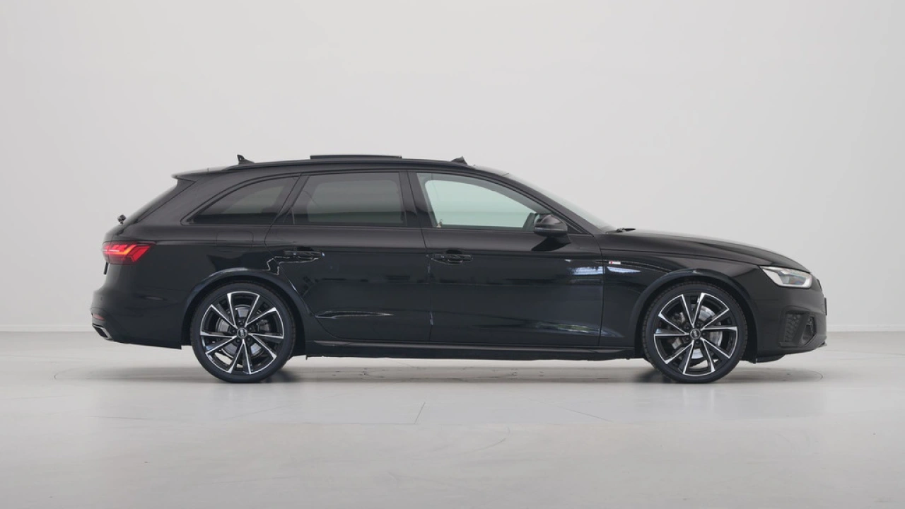 Audi A4 Avant 35 TFSI 150pk S-Tronic S-Line edition Competition