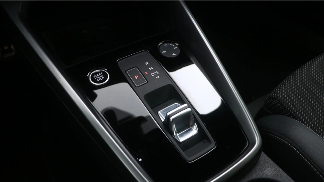 Audi A3 Sportback 35 TFSI 150PK S edition | Audi Sound | Privacy glass | Zwart optiek | Carplay |