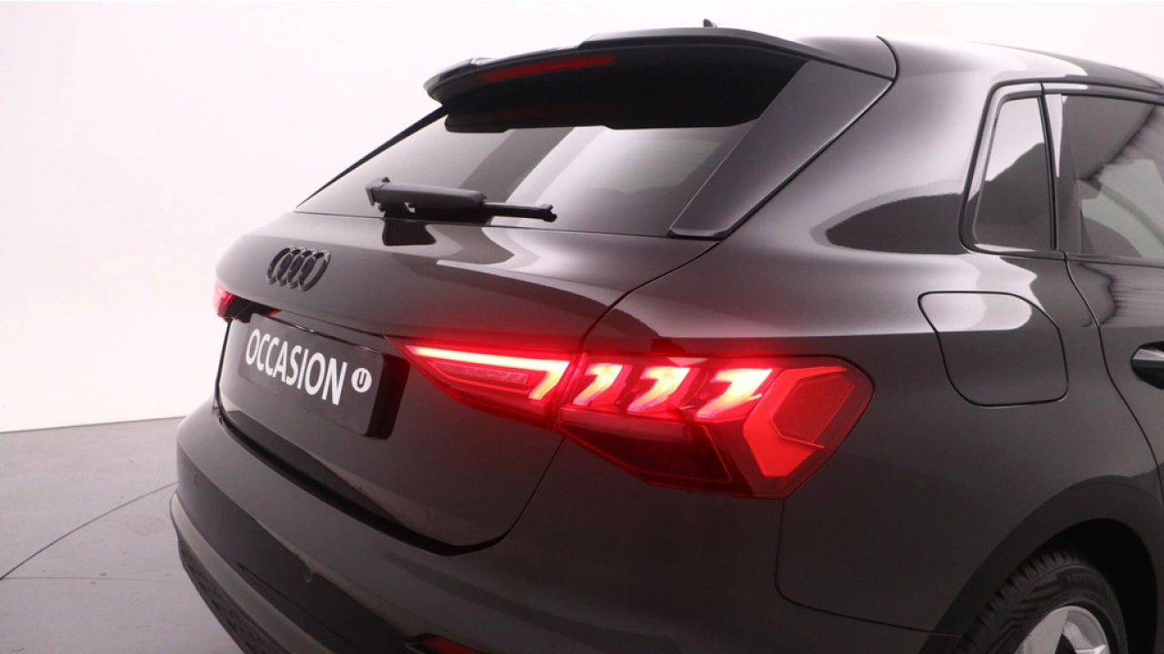 Audi A3 Sportback 35 TFSI 150PK S edition | Audi Sound | Privacy glass | Zwart optiek | Carplay |